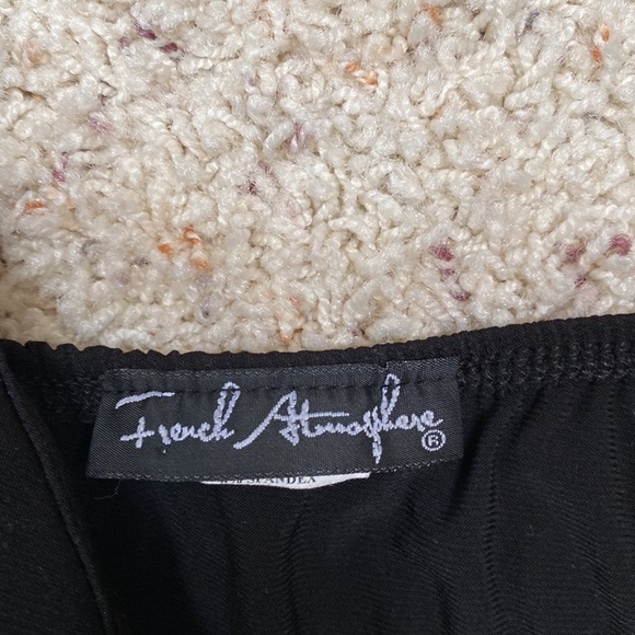 Sold as a set. Womens tops. Not sure of the sizes, but can get any measurements. - Picture 13 of 15